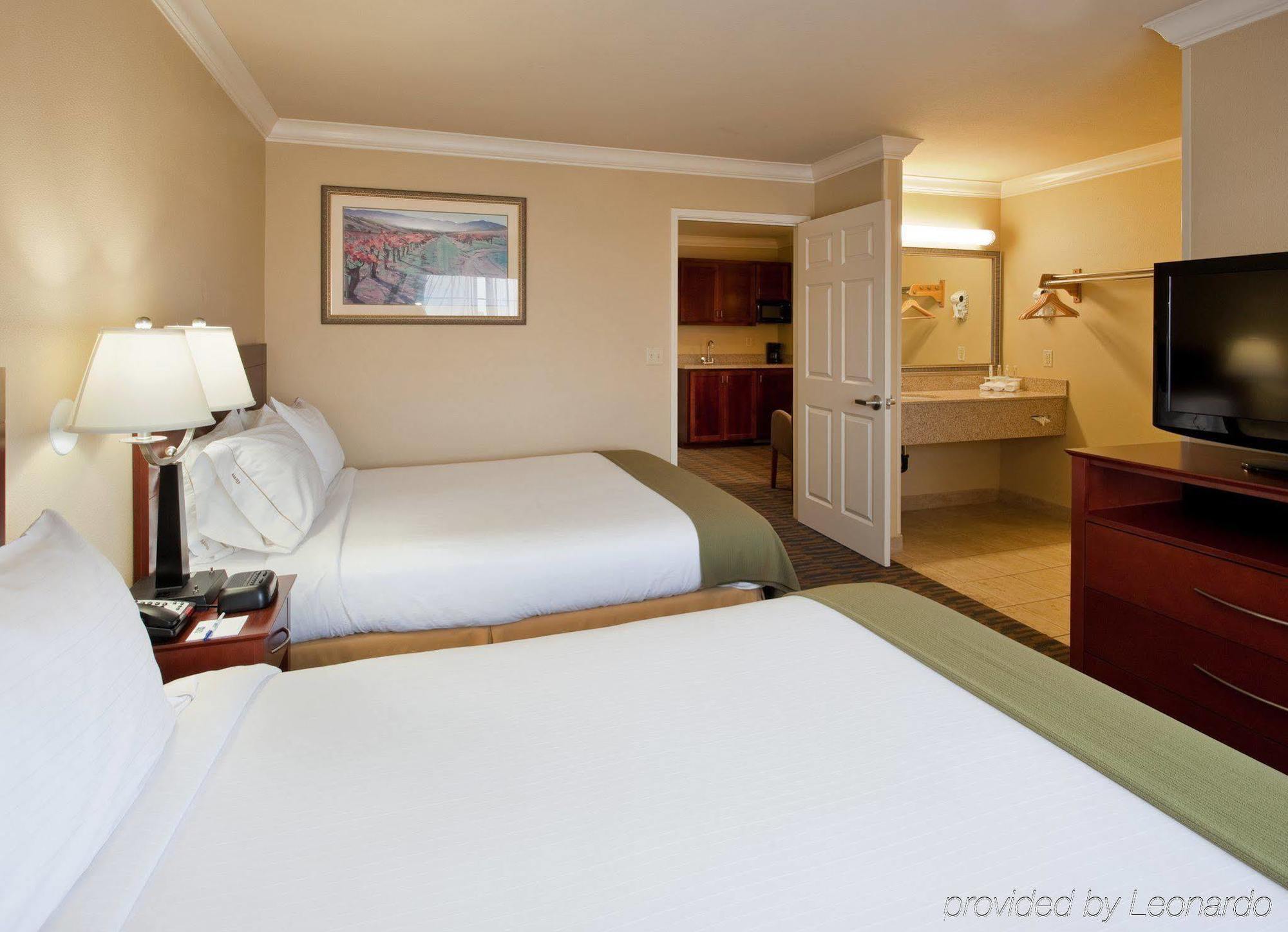 Holiday Inn Express & Suites Watsonville By Ihg Dış mekan fotoğraf